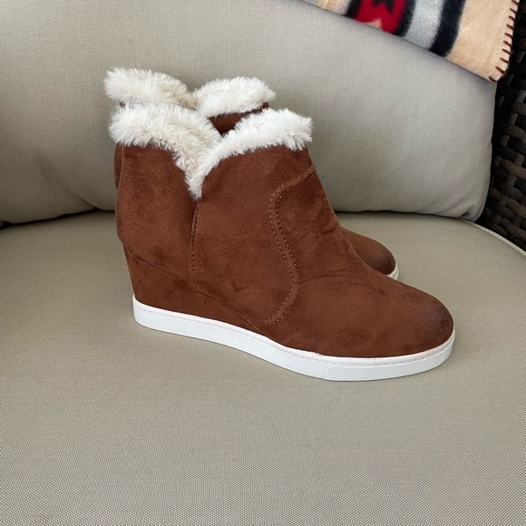 Ana Wedge Booties - Picture 3 of 7